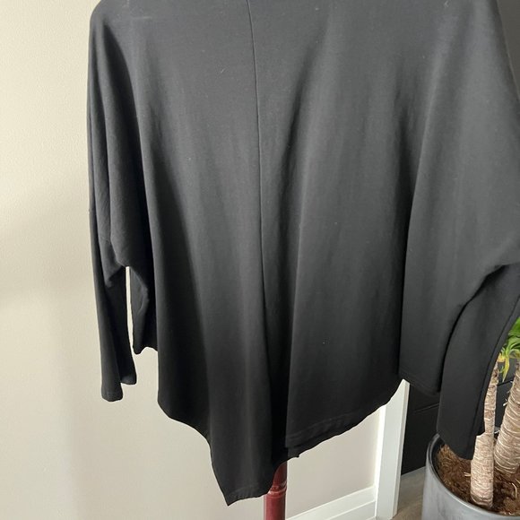 Morden Miss - Asymmetric Turtleneck Top - Black - Size L - NWT - Picture 2 of 3
